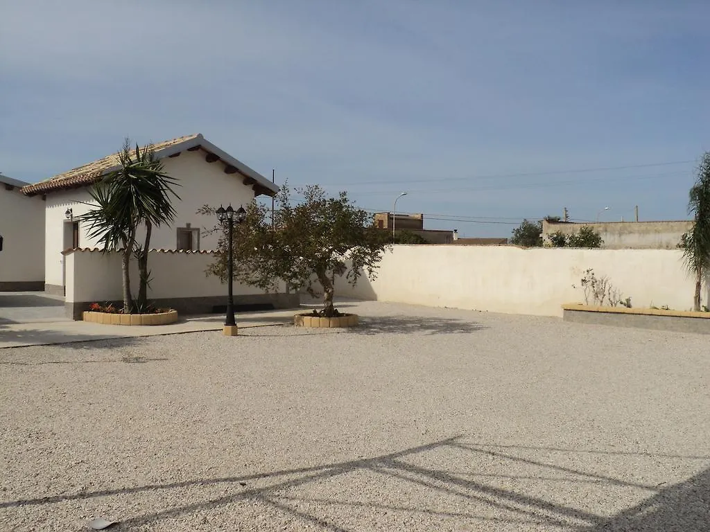 B&B Il Baglio Locogrande Maison d'hôtes
